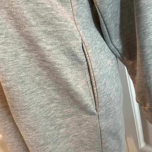 Leopard Print Lips Gray Medium Graphic Hooded Sweatshirt Dress NWOT - Picture 5 of 12